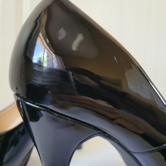 Marco Republic "Rome" pumps, size 8, black patent vegan leather, comfort sole - Picture 10 of 13